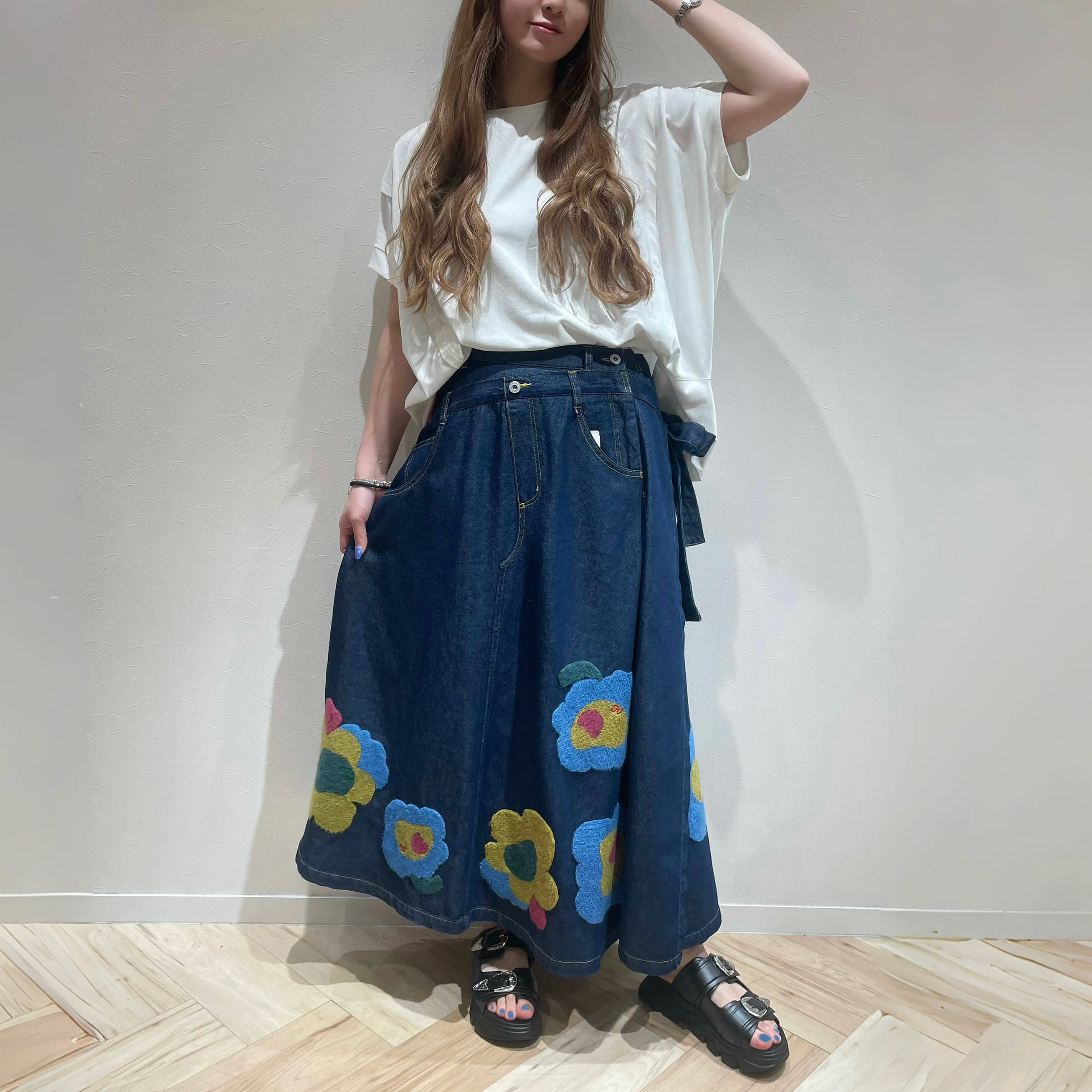 サガラ刺繍のデニム入荷しました🌼｜アズ ノゥ アズ ドゥ バズ