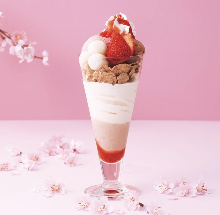 桜ストロベリーパフェ🌸🍓🌸｜nana's green tea｜ショップ