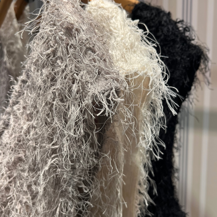 ふさふさベスト！新作で登場です🤍