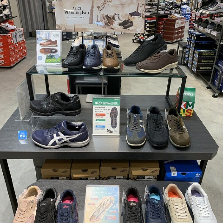 Asics mitsui hotsell outlet park