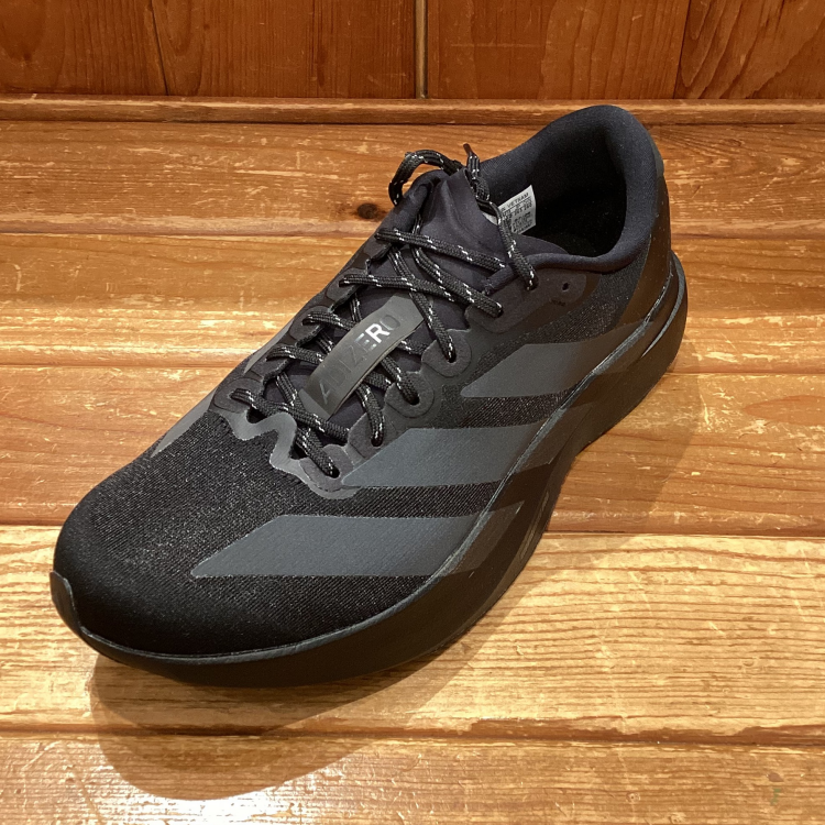 【話題の最軽量モデル入荷！アディダス「ADIZERO EVO SL」で次の走りを変えよう】