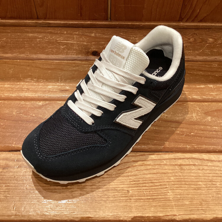 【大人気定番】New Balance（ニューバランス）のクラシックモデル「W996」から今季おすすめのシューズが入荷しました！
