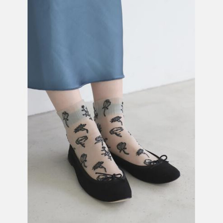 サンダルやパンプスにおすすめ、チュールソックス🧦