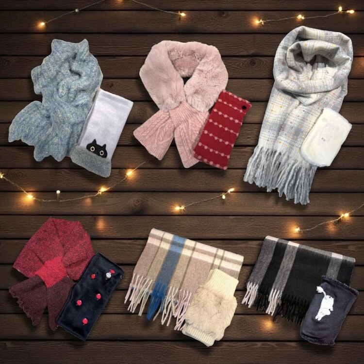 ホリデーシーズンを彩る、マフラーや手袋の準備はお済みでしょうか☺️