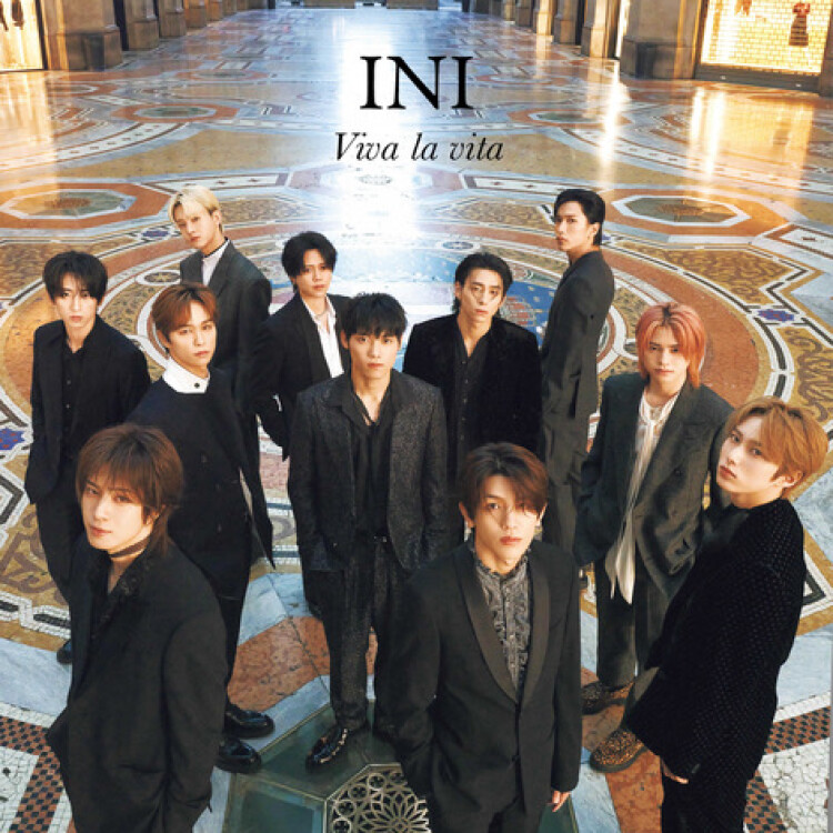INI 2nd写真集　「Viva la vita」　ご予約受付中！！