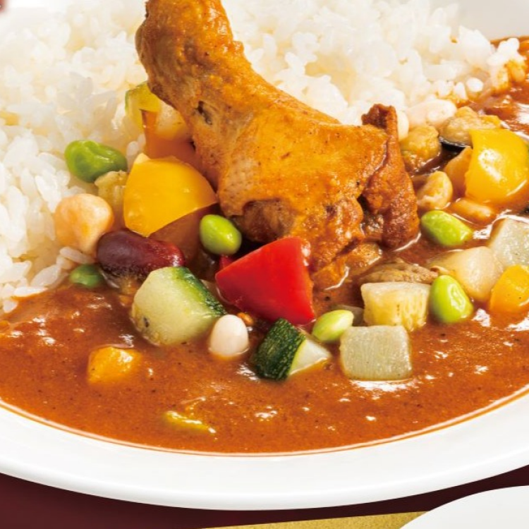 【期間限定】彩り温野菜のスパイシーチキンカレー