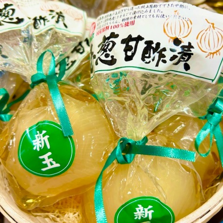 新玉ねぎを1玉使用し仕上げた　こだわりの「新玉ねぎ」