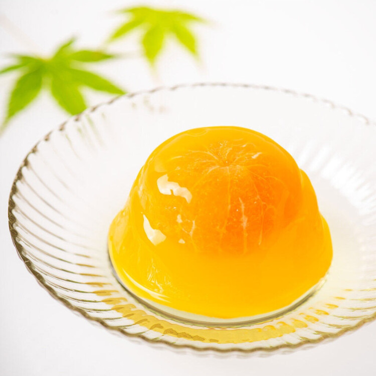 国産果実がゴロンと贅沢に、つるるん果実ゼリーのご紹介です！