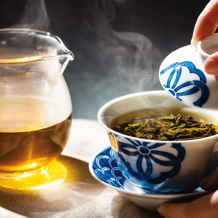 冬の旬がやってきました。台湾冬摘み烏龍茶。