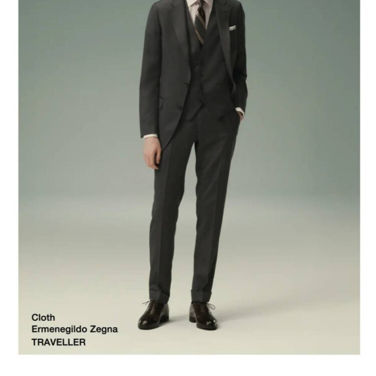 スーツ　エルメネジルド・ゼニヤ　入荷