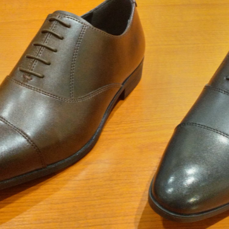 雨の日 × シューズ × リーガル